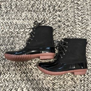 Black rain/snow boots